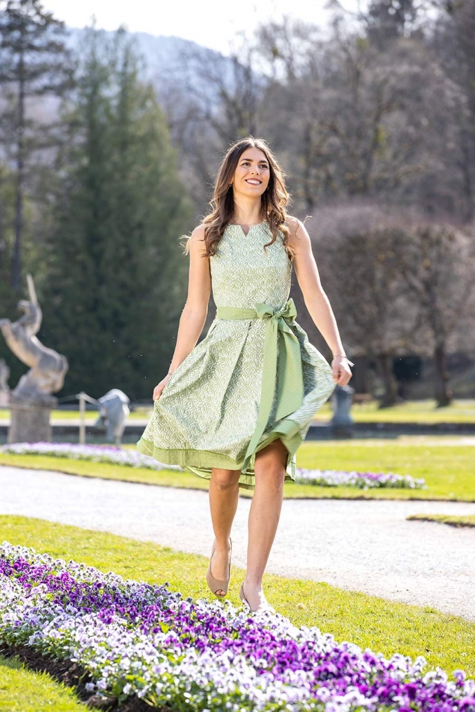 Trachtenmoden moser salzburg trachtengeschäft dirndlkleid lederhosen trachtenblusen