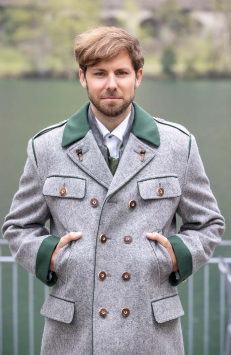 trachtenbekleidung herren Trachtenmoden moser salzburg trachtengeschäft lederhosen trachtenhemden
