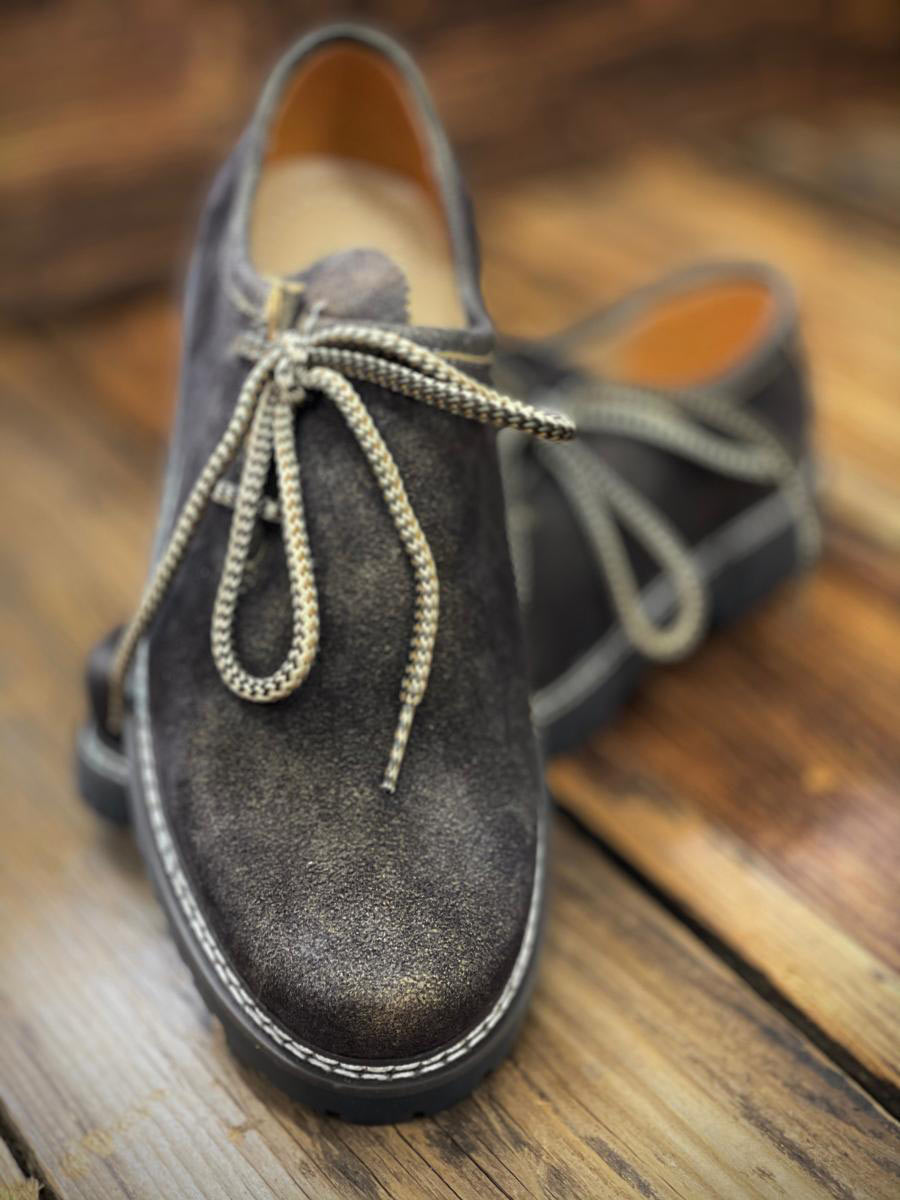 Herren Trachten moser Salzburg Lederhose Weste Zubehör Trachtenschuhe Herren Trachten moser Salzburg Lederhose Weste Zubehör Trachtenschuhe