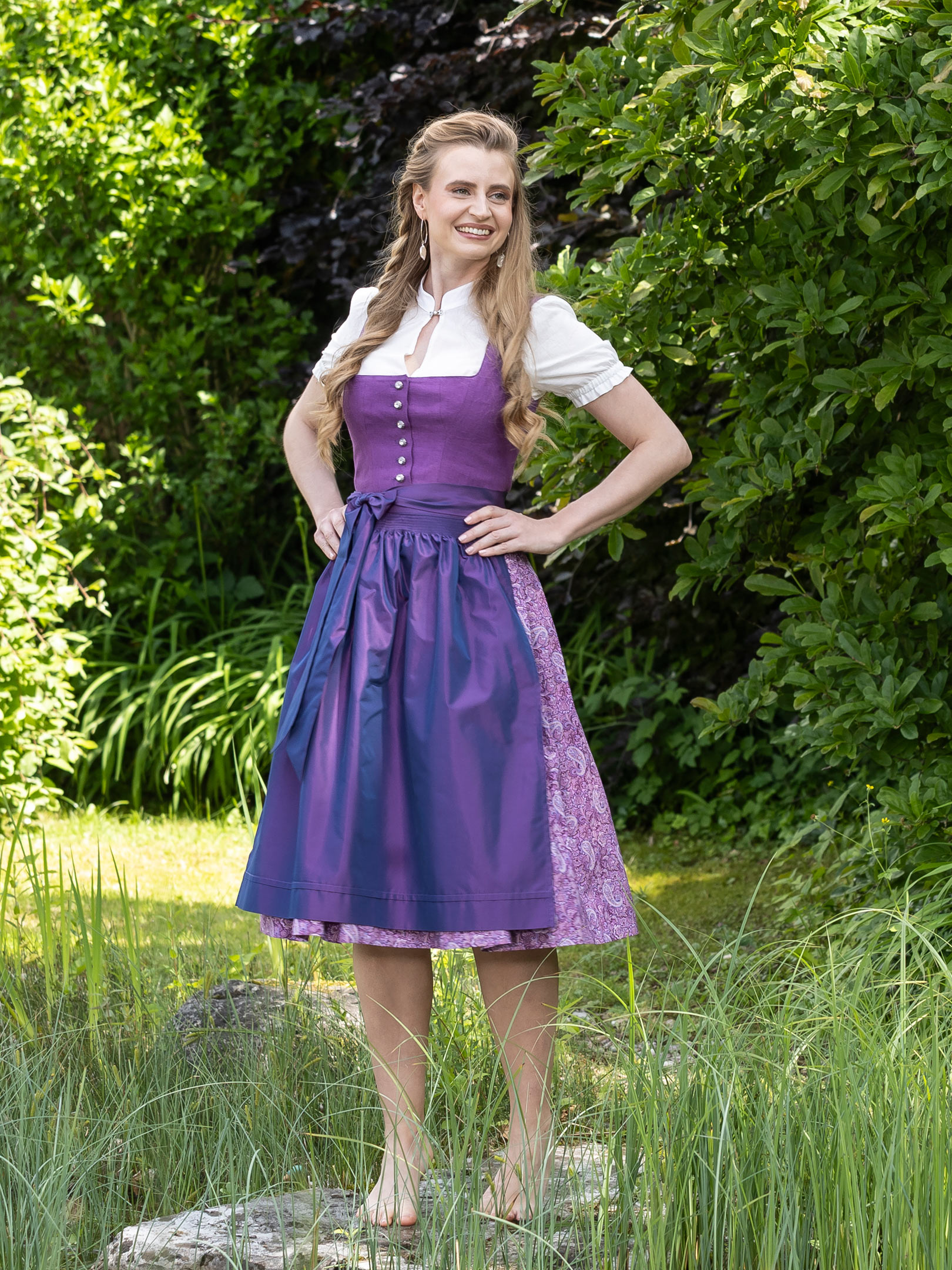 Damen Trachten moser Salzburg Dirndlkleider Dirndlblusen Schürzen Damen Trachten moser Salzburg Dirndlkleider Dirndlblusen Schürzen