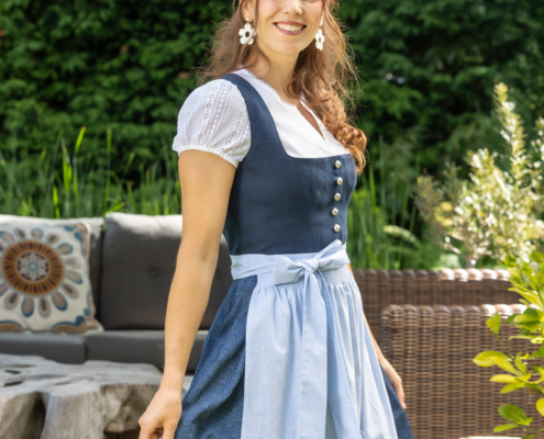 Damen Trachten moser Salzburg Dirndlkleider Dirndlblusen Schürzen Damen Trachten moser Salzburg Dirndlkleider Dirndlblusen Schürzen