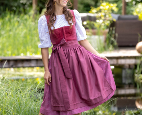 Damen Trachten moser Salzburg Dirndlkleider Dirndlblusen Schürzen Damen Trachten moser Salzburg Dirndlkleider Dirndlblusen Schürzen
