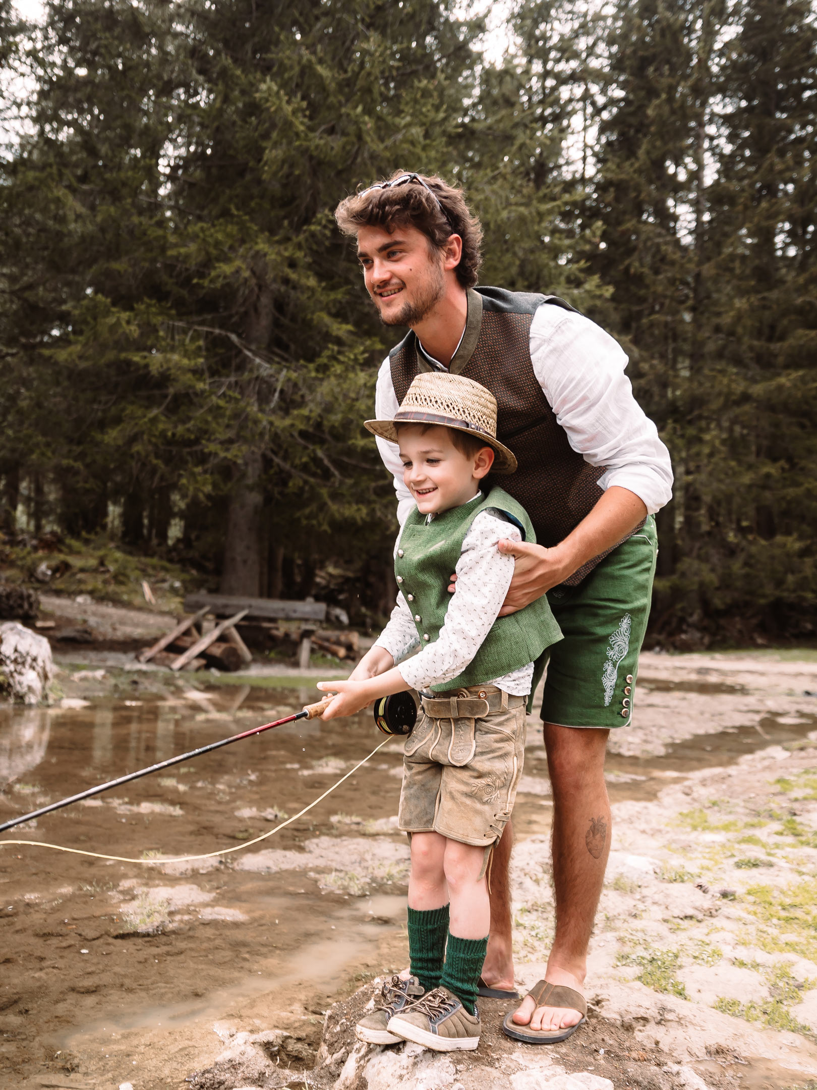 Trachten für Buben moser Salzburg Lederhosen Westen Trachten für Buben moser Salzburg Lederhosen Westen