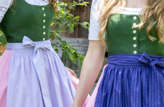 Trachtenblog moser Salzburger Trachten wie bindet man eine Dirndlschürze richtig
